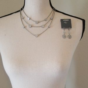 💗2/$20💗Chico's Necklace Bundle w Express Earings